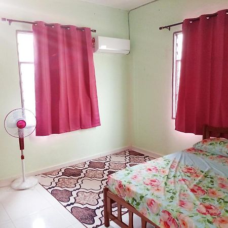 Homestay Wan Z Kuala Terengganu Exteriér fotografie